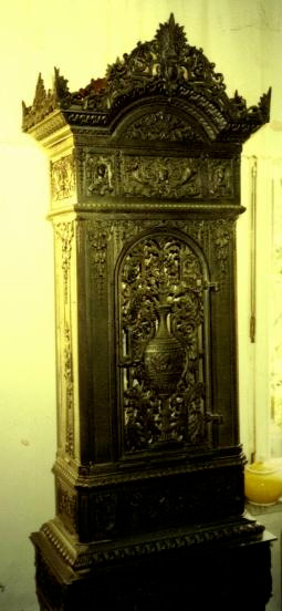 Gussofen mit Verzierung