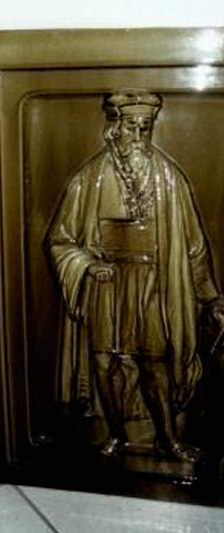 Kachel mit Personenverzierung