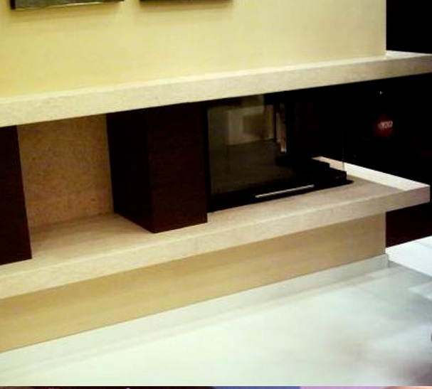 beiger Kamin im modernen Design